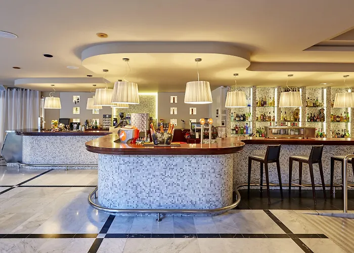 Anabel Hotell 4*